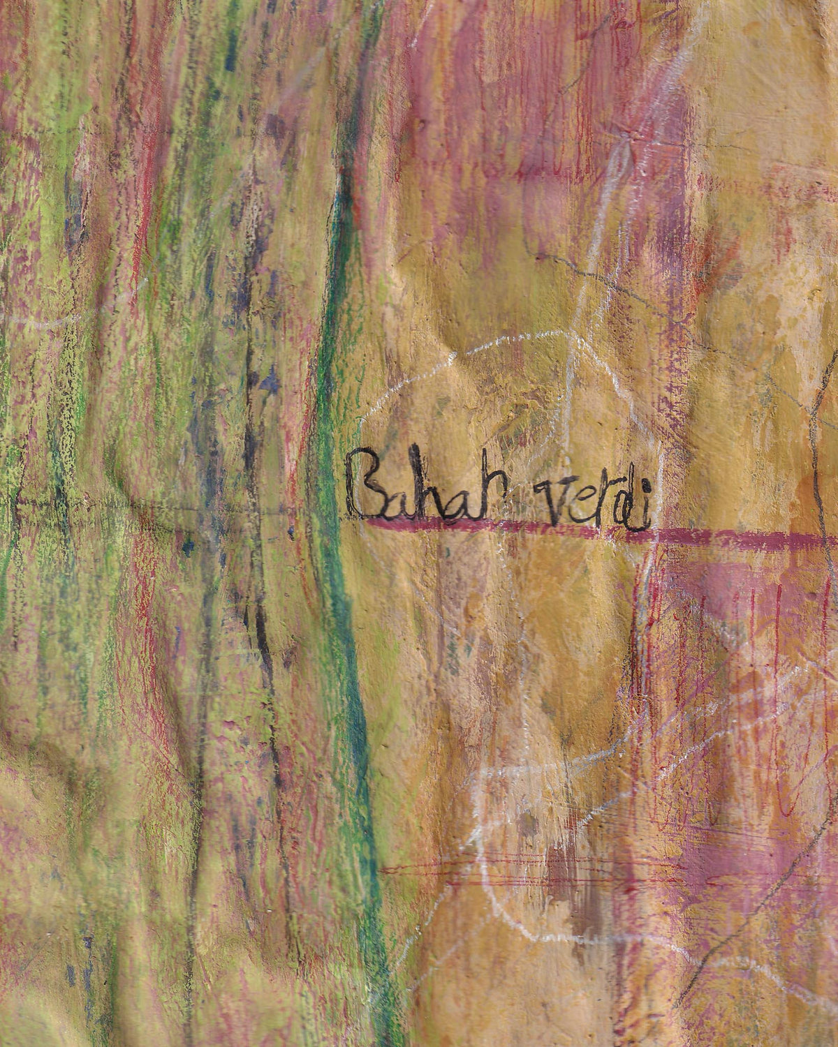 Textured surface with 'Bihah Verdi' written in a stylized manner